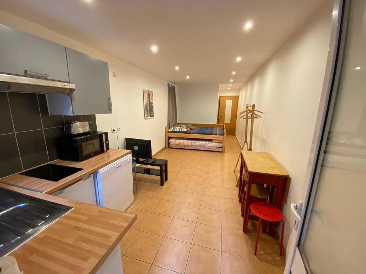 Paris Eiffel Tower Et Disney Apartments, Parkings Gratuits Et Securises, 10 Minutes Metro To Paris Nogent-sur-Seine 外观 照片