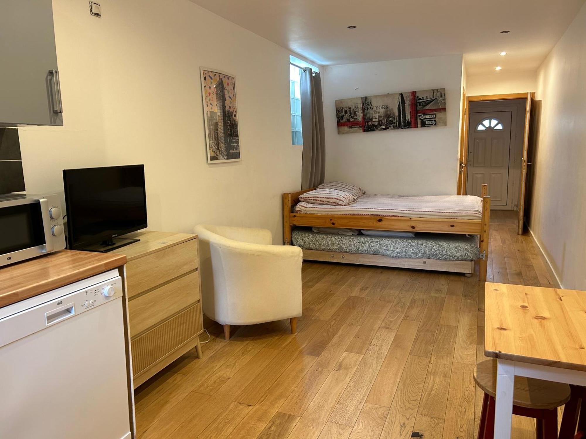 Paris Eiffel Tower Et Disney Apartments, Parkings Gratuits Et Securises, 10 Minutes Metro To Paris Nogent-sur-Seine 外观 照片